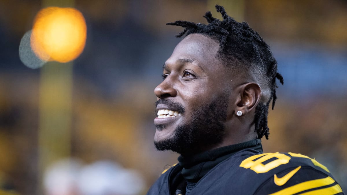 Raiders agree to acquire WR Antonio Brown from Steelers