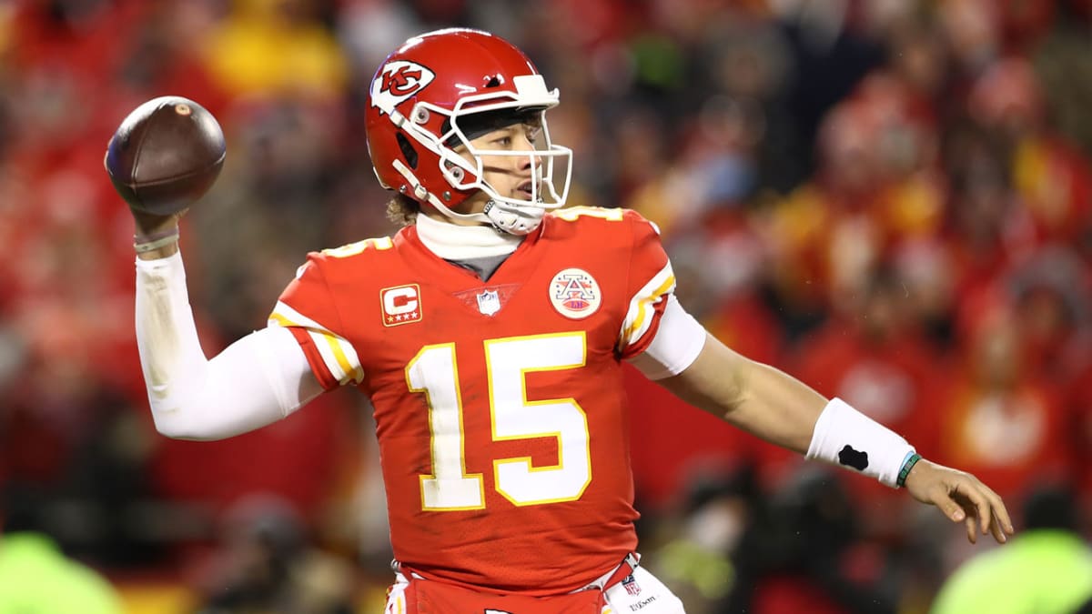 Chiefs' Patrick Mahomes beats out Drew Brees for NFL MVP