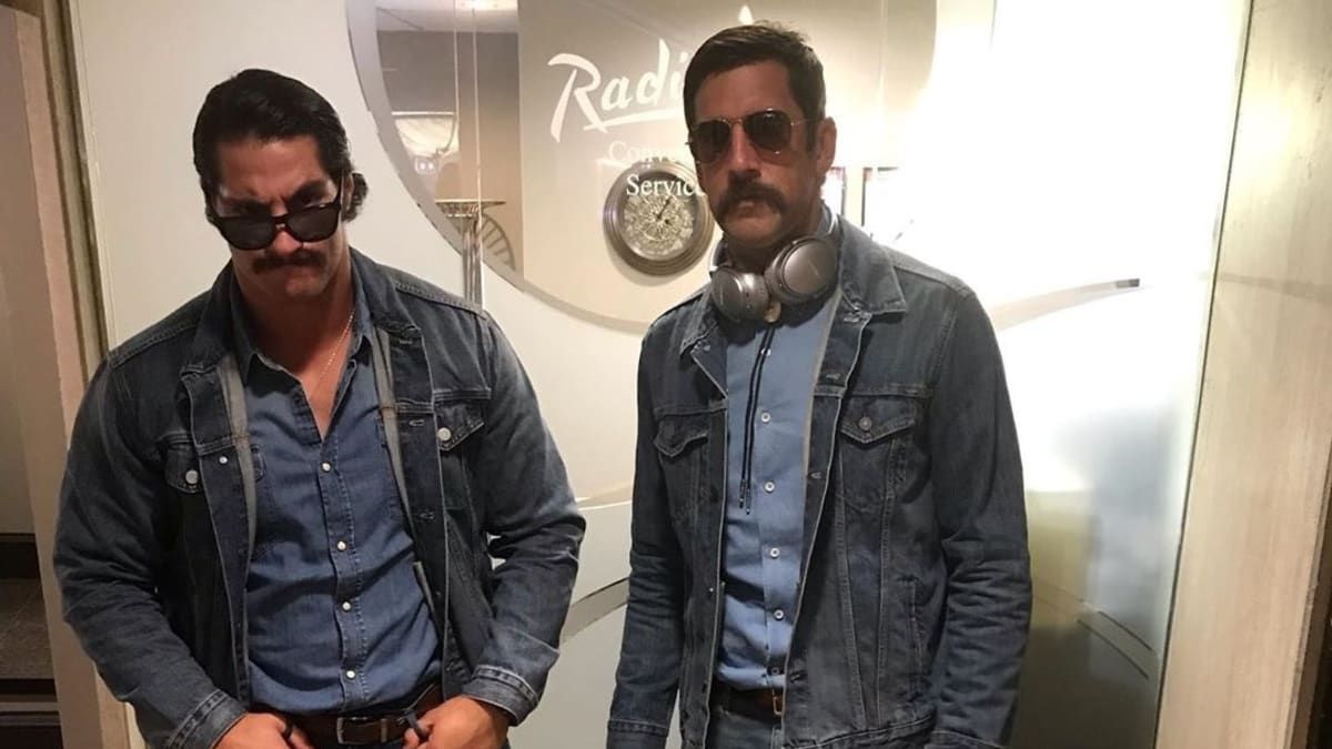 Aaron Rodgers wears Canadian tuxedo denim for Packers trip to Winnipeg