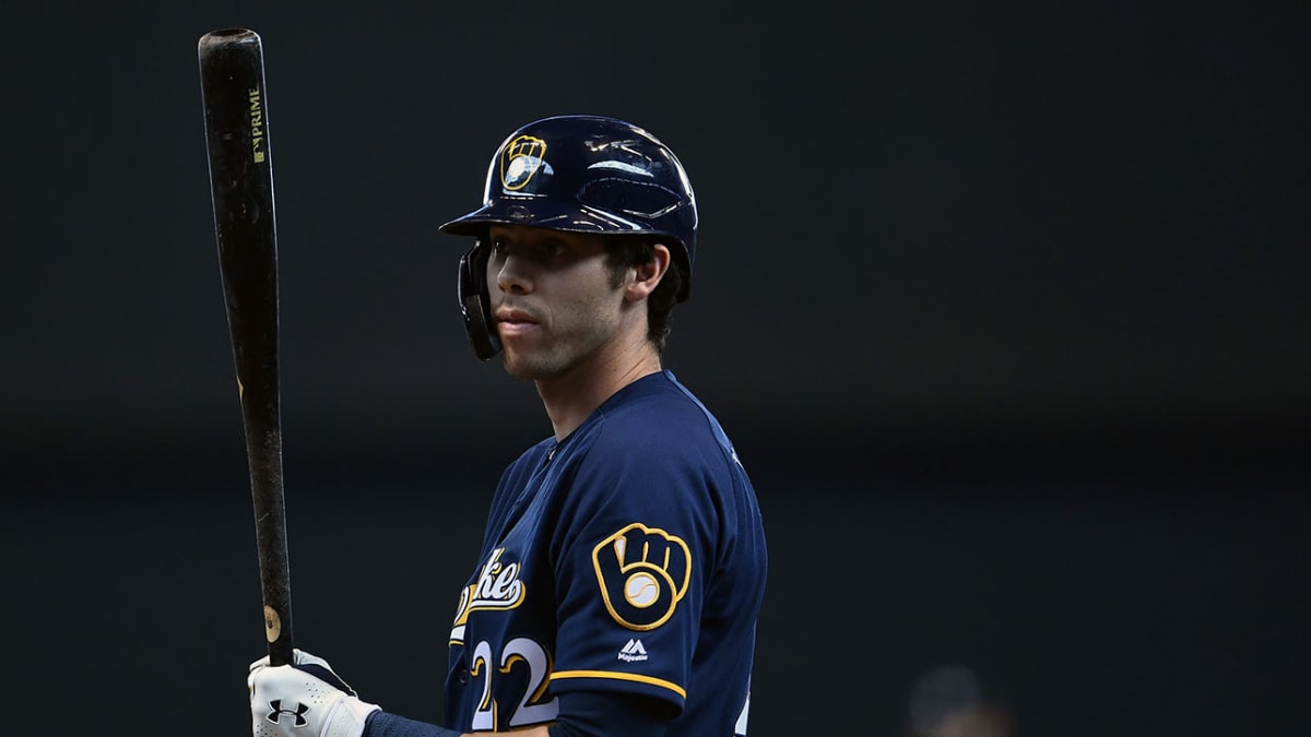 Brewers' Christian Yelich surprises Muskego girls with puppy