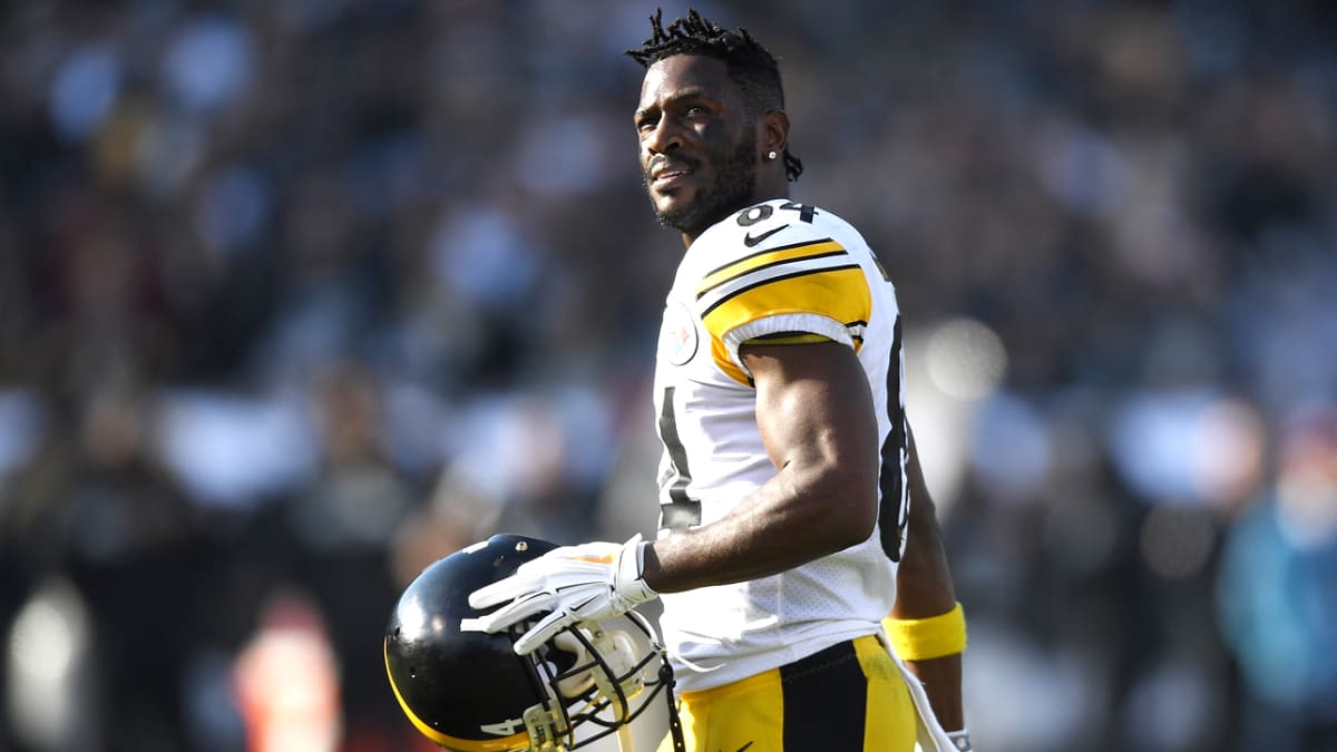 Antonio Brown traded to the Oakland Raiders; what did the Pittsburgh  Steelers get in return? 