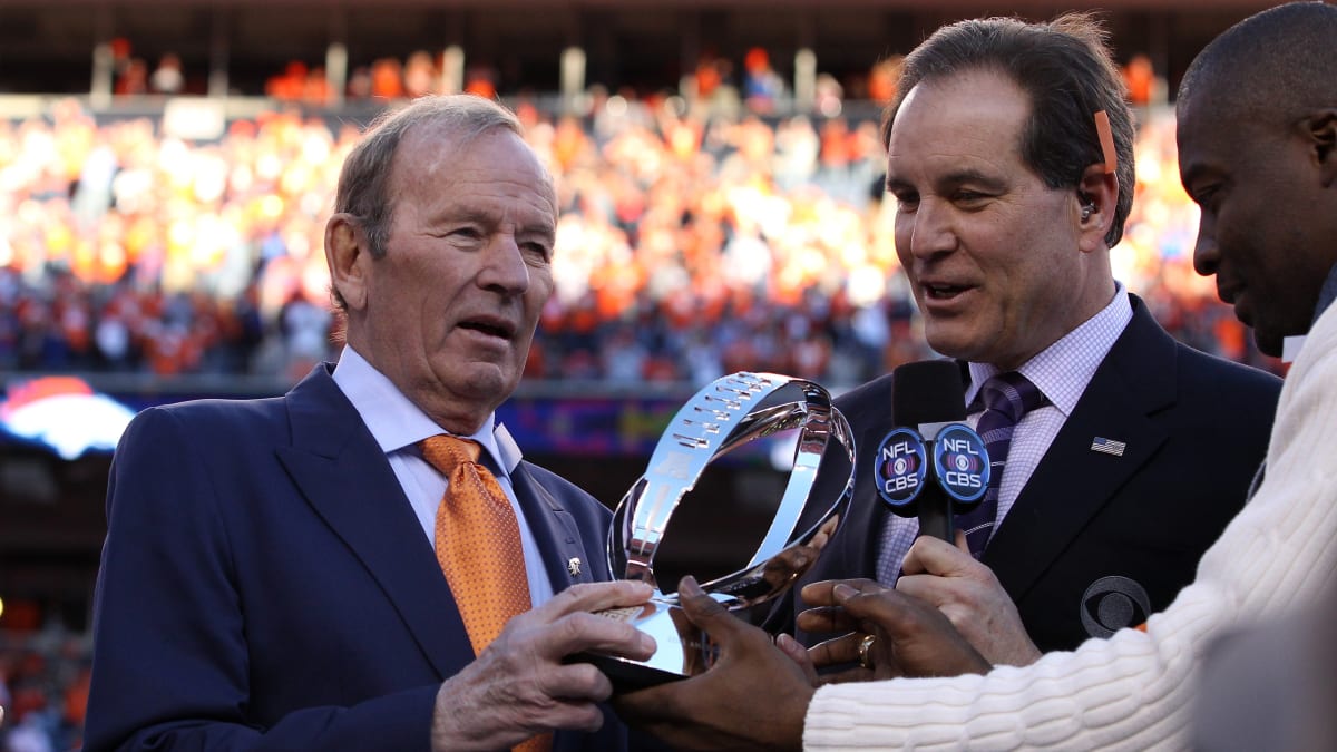 Pat Bowlen death: Broncos owner passes away after Alzheimer's