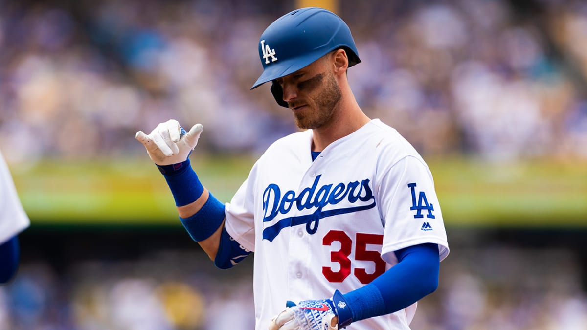 Cody Bellinger strikes out swinging., 09/07/2018