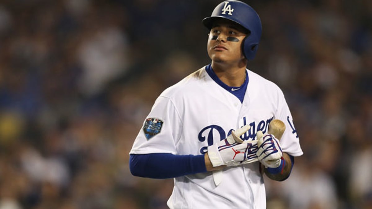 Manny Machado signs 10-year, $300M deal with San Diego Padres - Sports  Illustrated