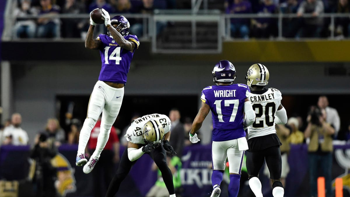 Vikings WR Stefon Diggs signs lucrative extension, gets emotional