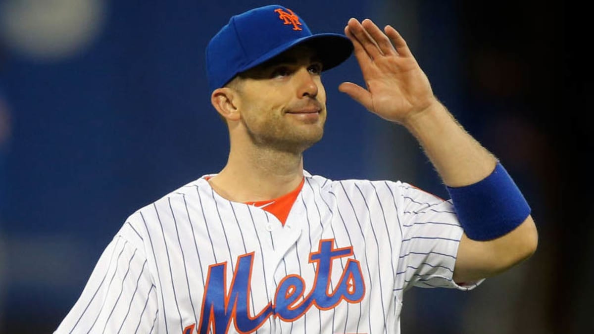 Wright walks off to long ovation in farewell game with Mets