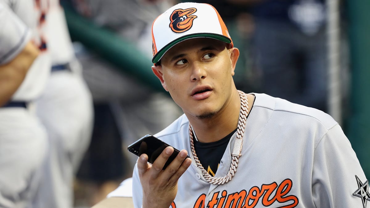 As trade rumors whirl, Machado snaps selfie with Dodgers' Kemp