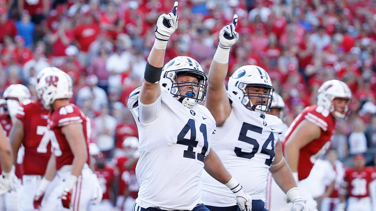 College Football Scores: Brigham Young Upsets No. 6 Wisconsin - The New  York Times