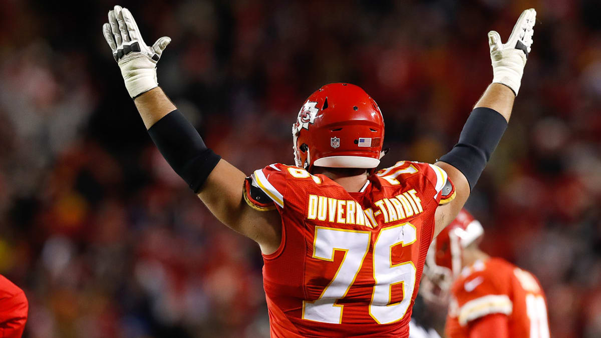 Laurent-Duvernay-Tardif Wants M.D. on his Jersey - Sports Illustrated