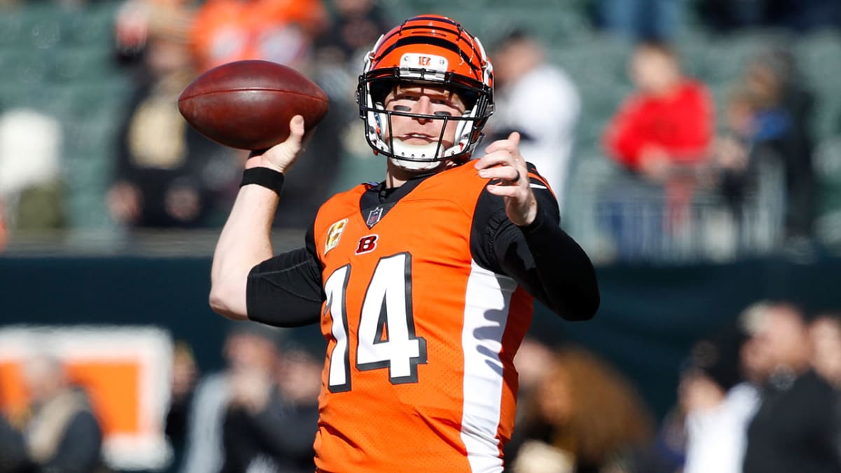 Andy Dalton, Cincinnati Bengals QB, out for season with thumb injury