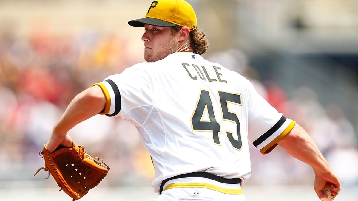 Astros bolster rotation by acquiring Pirates ace Gerrit Cole