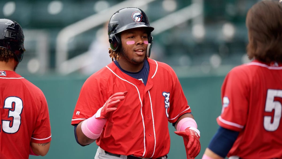 Vladimir Guerrero Jr. has left knee injury