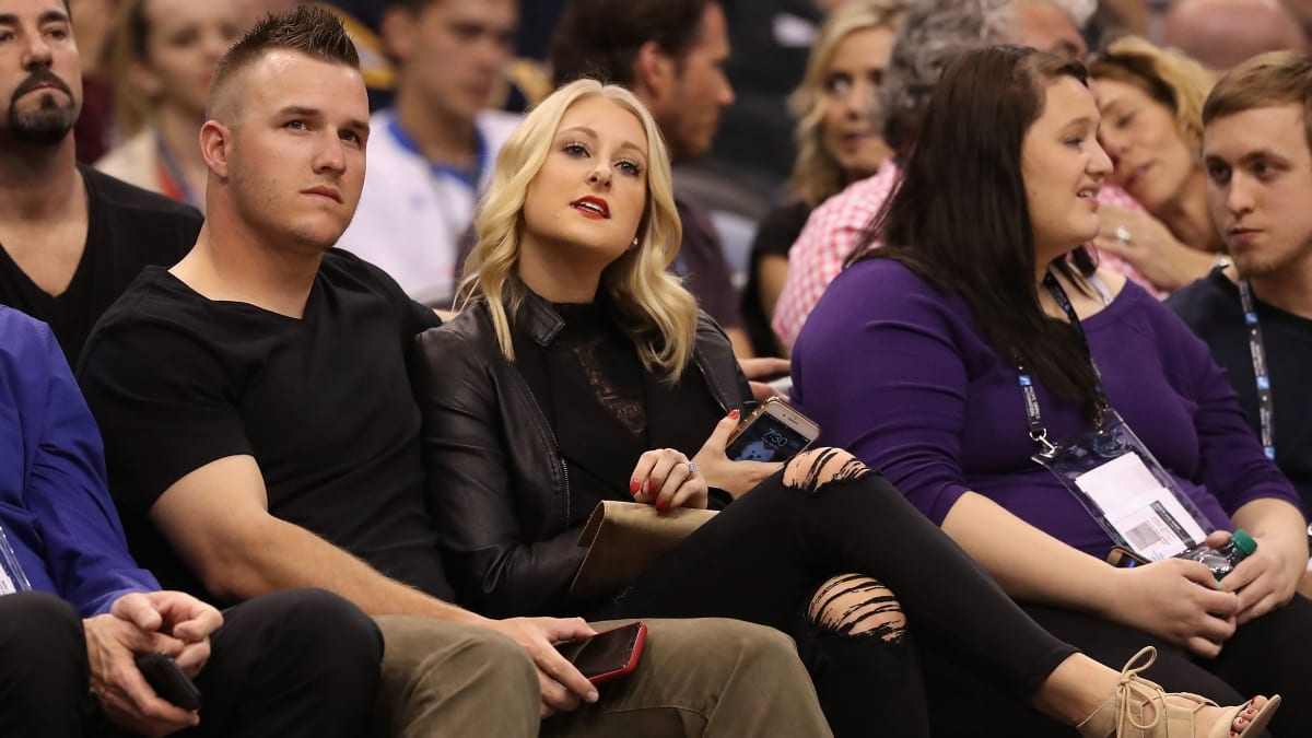 Mike Trout's wife is sick of his texts about snow and cold weather