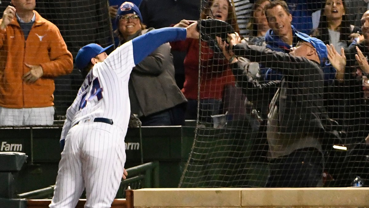 Cubs vs Pirates: Fan interferes with Anthony Rizzo (video) - Sports  Illustrated