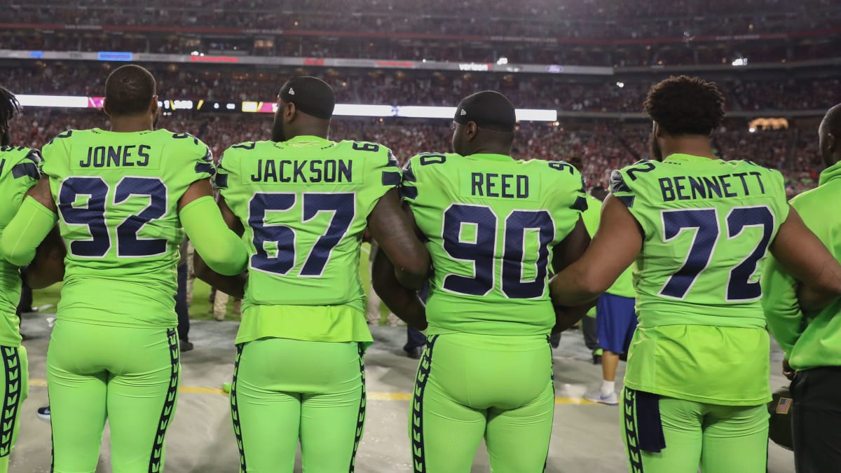 Seahawks DE Bennett sits again during national anthem