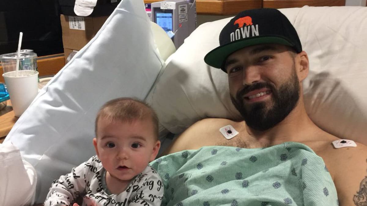 Bears tight end Zach Miller thanks everyone for support after surgery