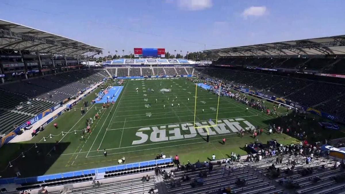 What a football game looks like at the StubHub center : r/nfl