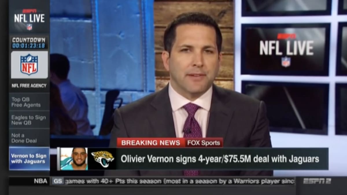 It's that time of year: Adam Schefter took a phone call live on TV