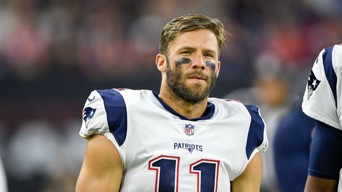 Giants Are Keeping Up With Patriots; Edelman Injured 