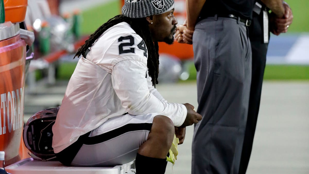 Marshawn Lynch sits during national anthem in Raiders preseason