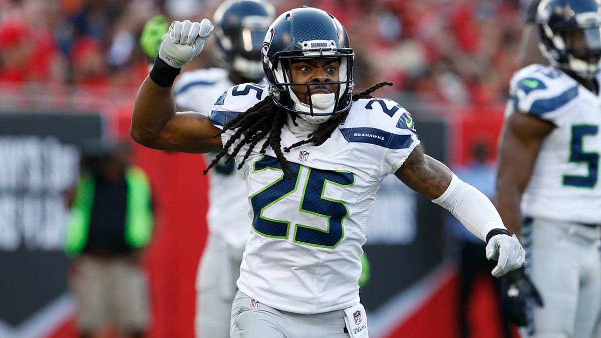 Richard Sherman to fund scholarship after high school student