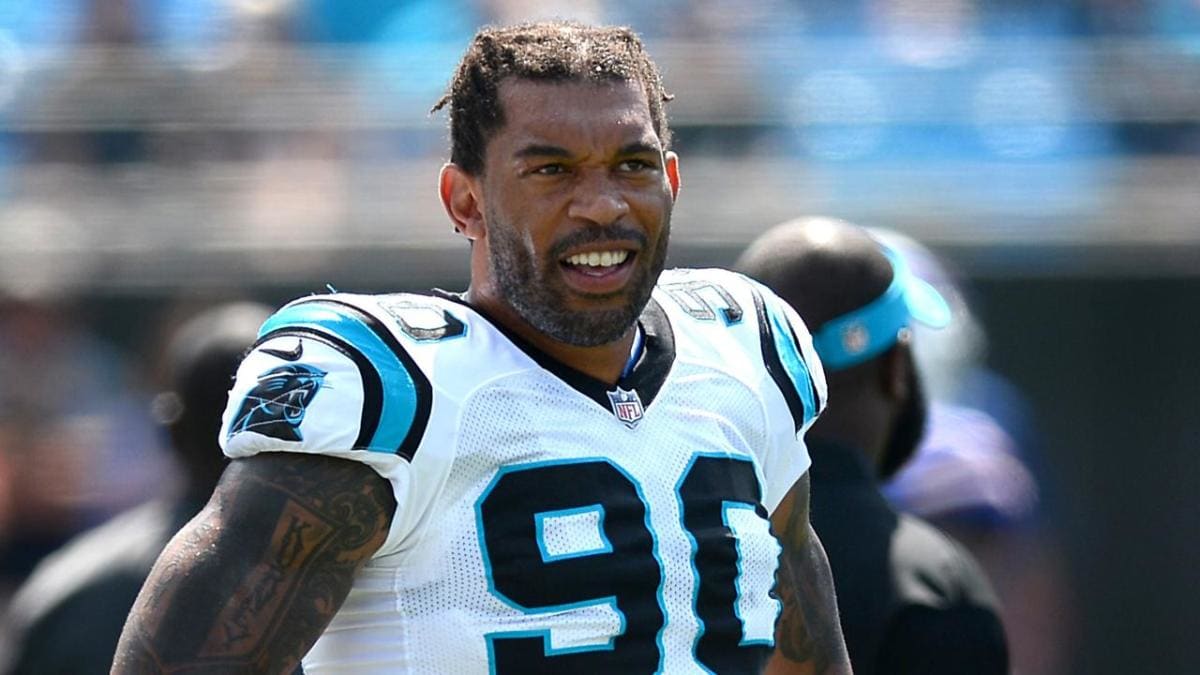 VIDEO: Local VFW burns Julius Peppers jersey in response to NFL protests