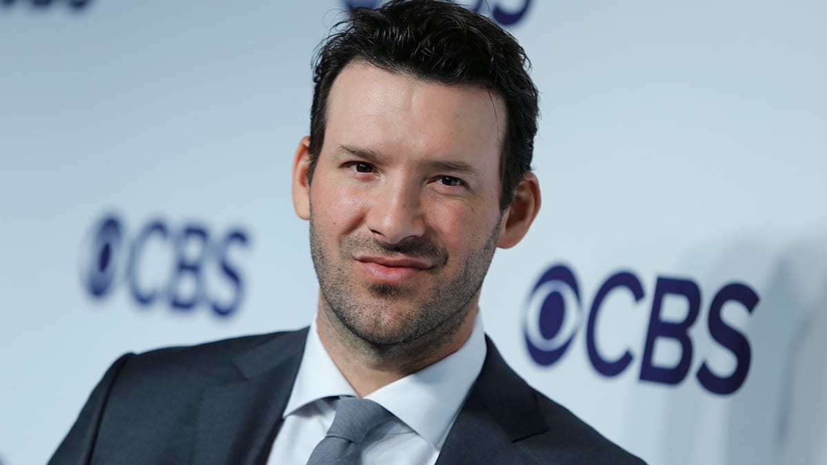 Tony Romo will call Raiders-Titans game in regular-season debut as CBS  broadcaster