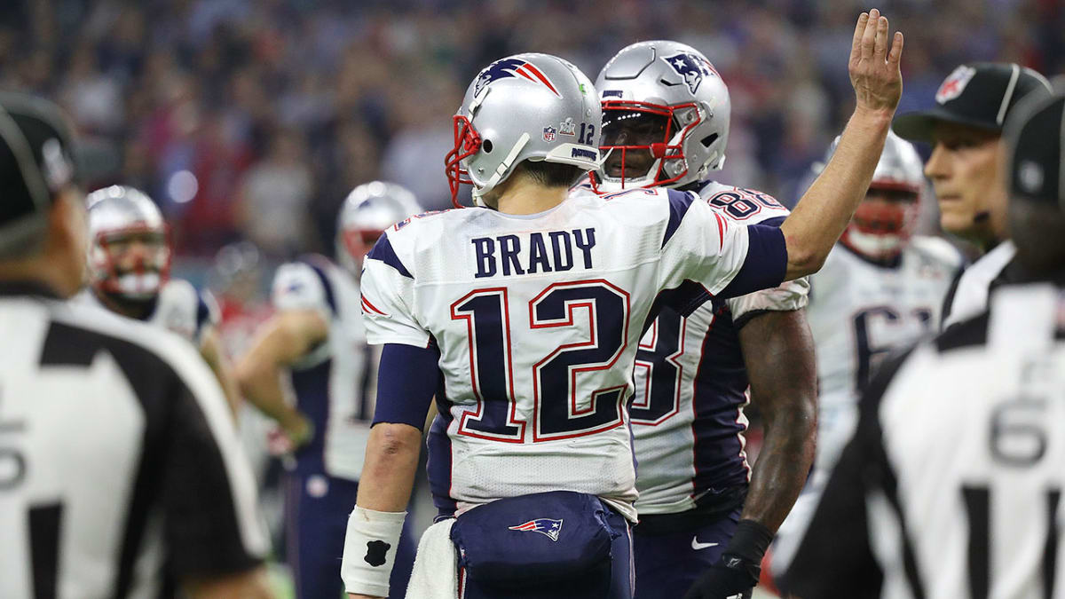 Tom Brady jersey: Thief took a selfie with Brady and bragged about it -  Sports Illustrated