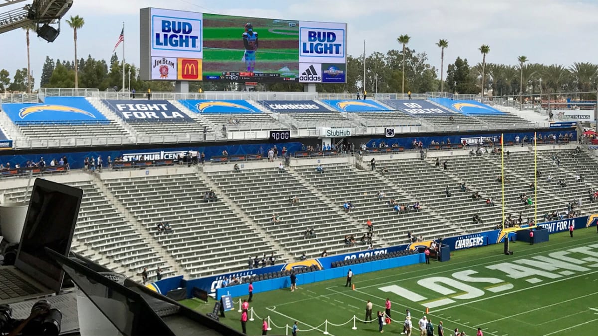 StubHub Center crowds haven't been friendly to winless Chargers – Orange  County Register