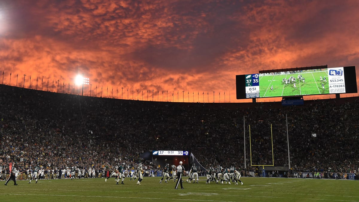 Los Angeles Rams provide playoff atmosphere against Eagles