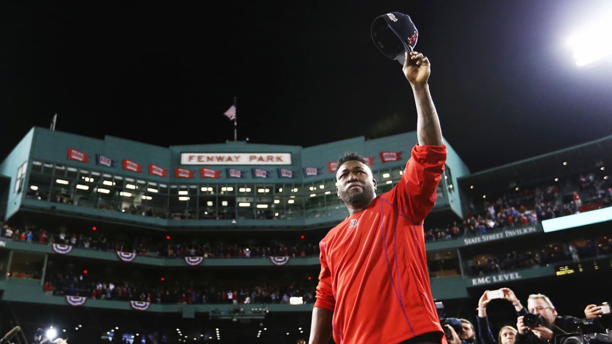 David Ortiz wearing his TB jersey  New england patriots football, Patriots  football, England sports