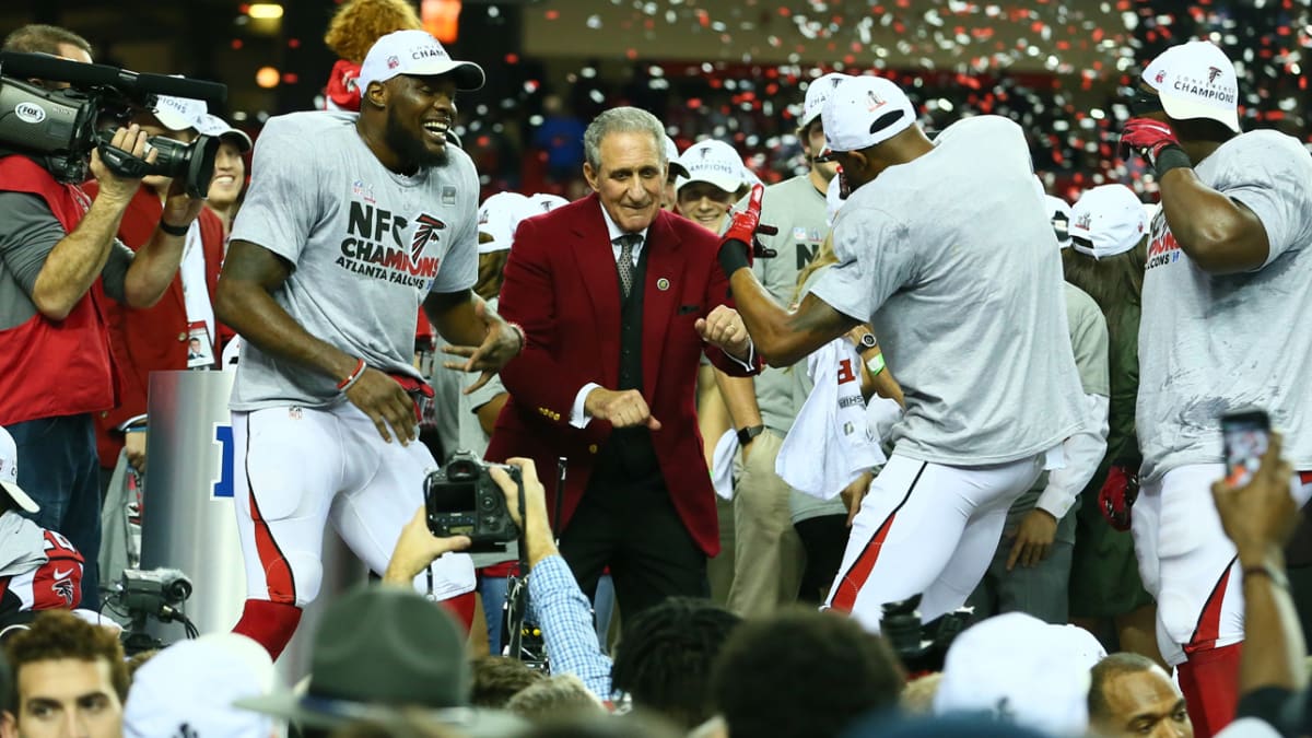 Arthur Blank not amused by Patriots' jab at Falcons on Super Bowl ring