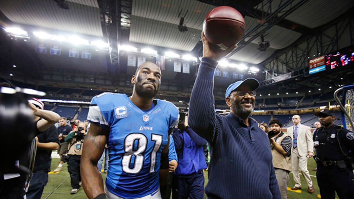 The Black Detroit Lions Jersey: They're tainted! 