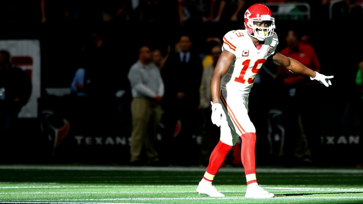 Los Angeles, California, USA. 20th Aug, 2016. Los Angeles rams Lamarcus  Joyner #20 walks off the field while being ejected for fighting with Kansas  City Chiefs Jeremy Maclin #19, both players were