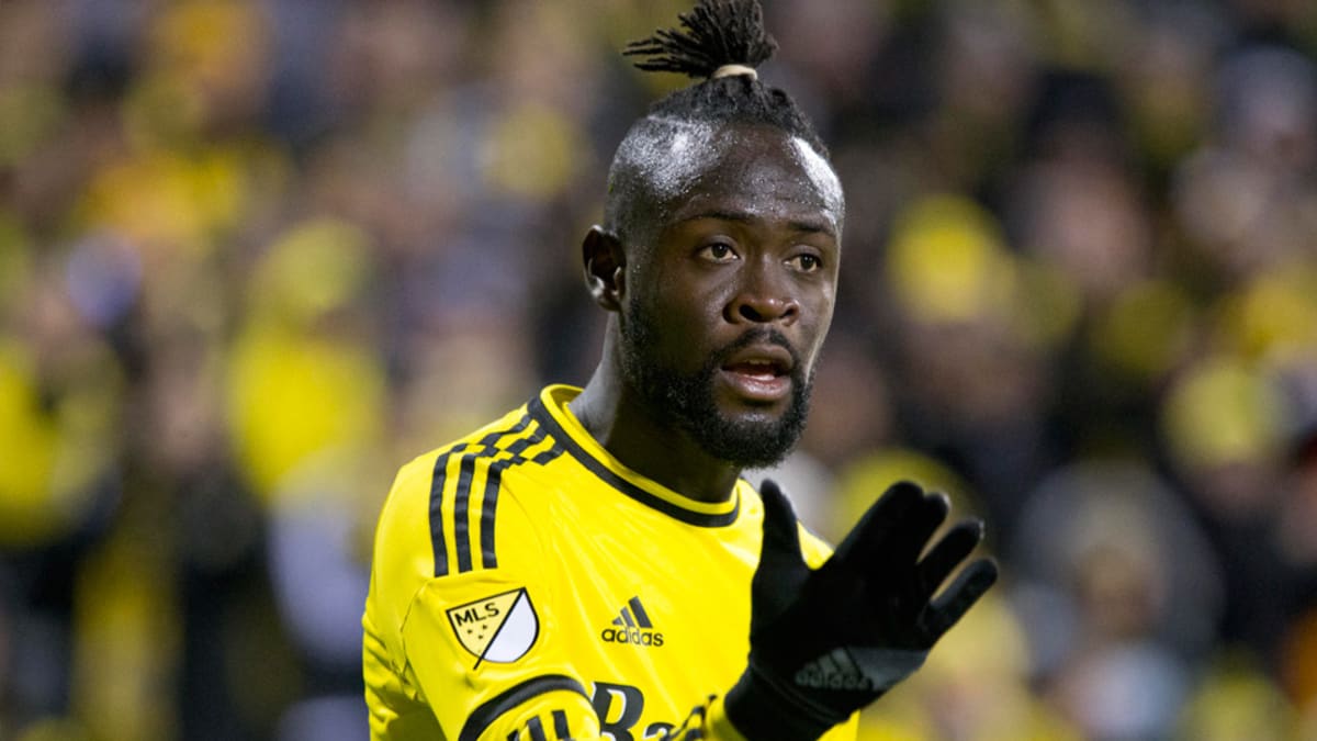 Columbus Crew shirt signed by Kei Kamara - CharityStars