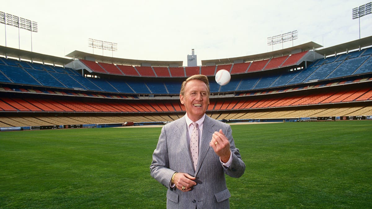 Vin Scully sorts out the Dodgers-Padres commotion 