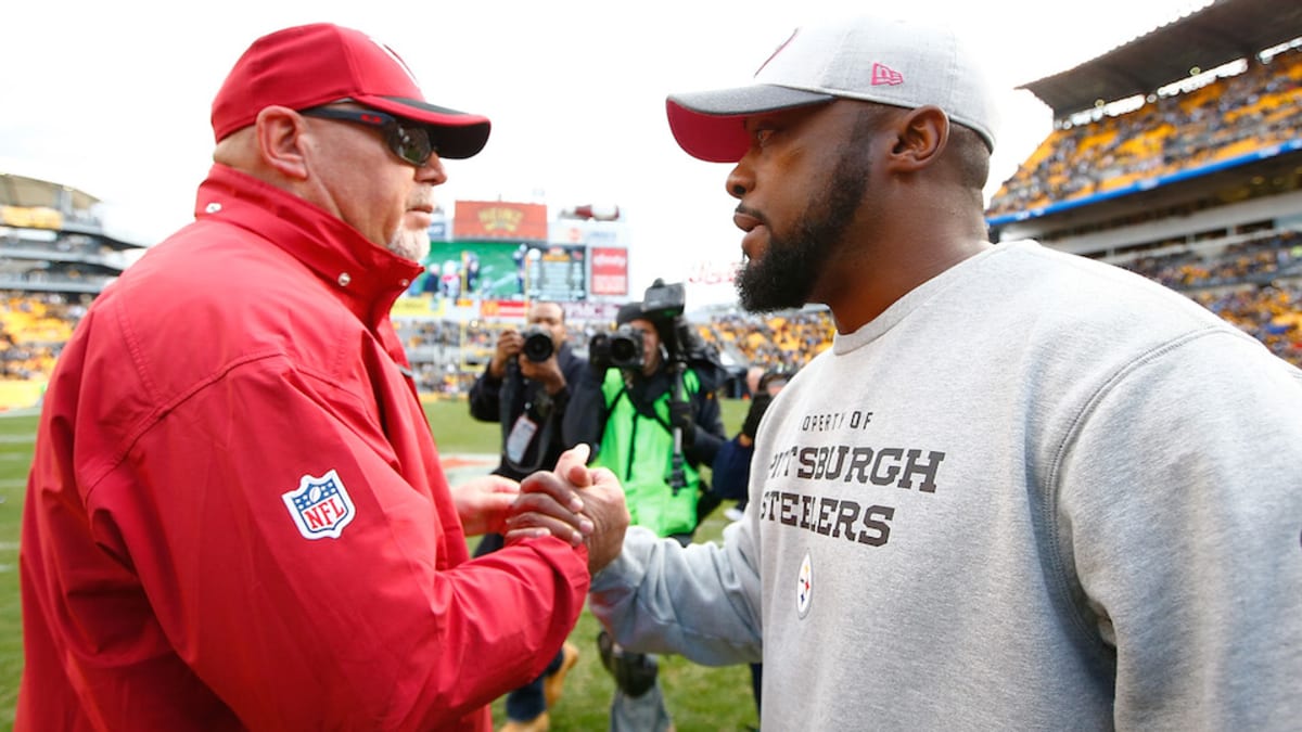 Pittsburgh Steelers head coach Mike Tomlin fends off his Gatorade shower  after his team defeated the Arizona Cardinals 27-23 at Super Bowl XLIII at  Raymond James Stadium in Tampa, Florida on February