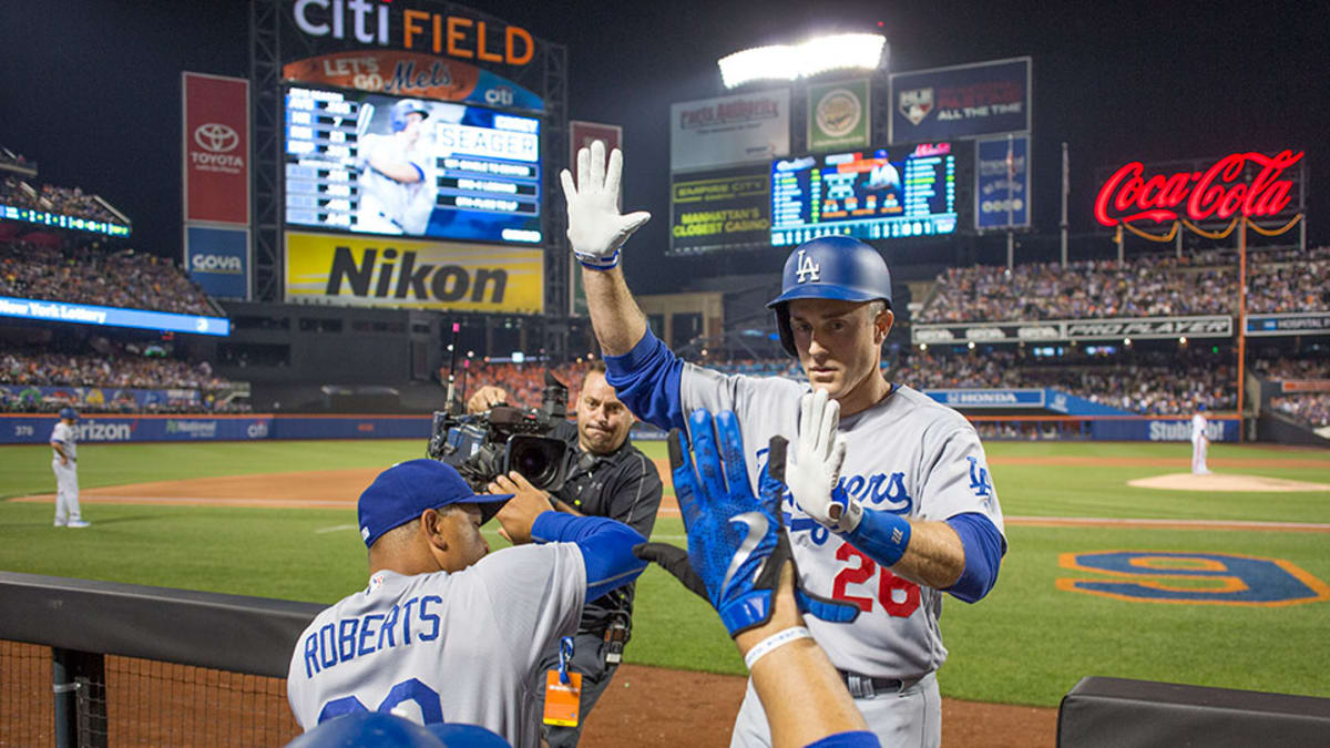 Mets' Noah Syndergaard ejected after throwing behind Chase Utley