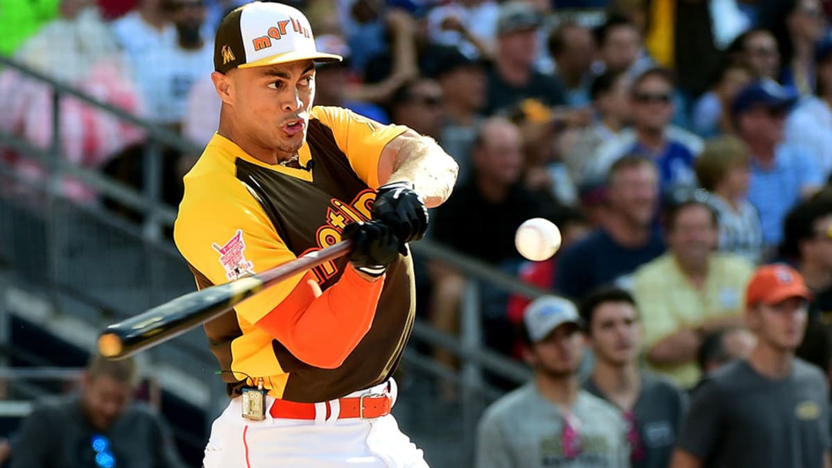 Giancarlo Stanton says he'll participate in the Home Run Derby if