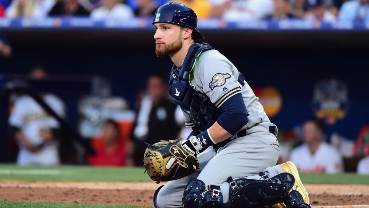 Report: The Brewers want a big return for catcher Jonathan Lucroy