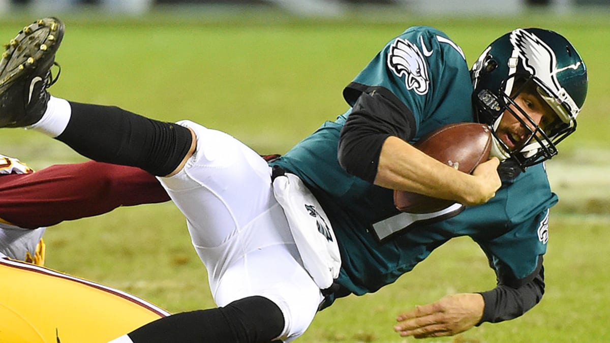 Eagles still backing Sam Bradford as starter after QB's return