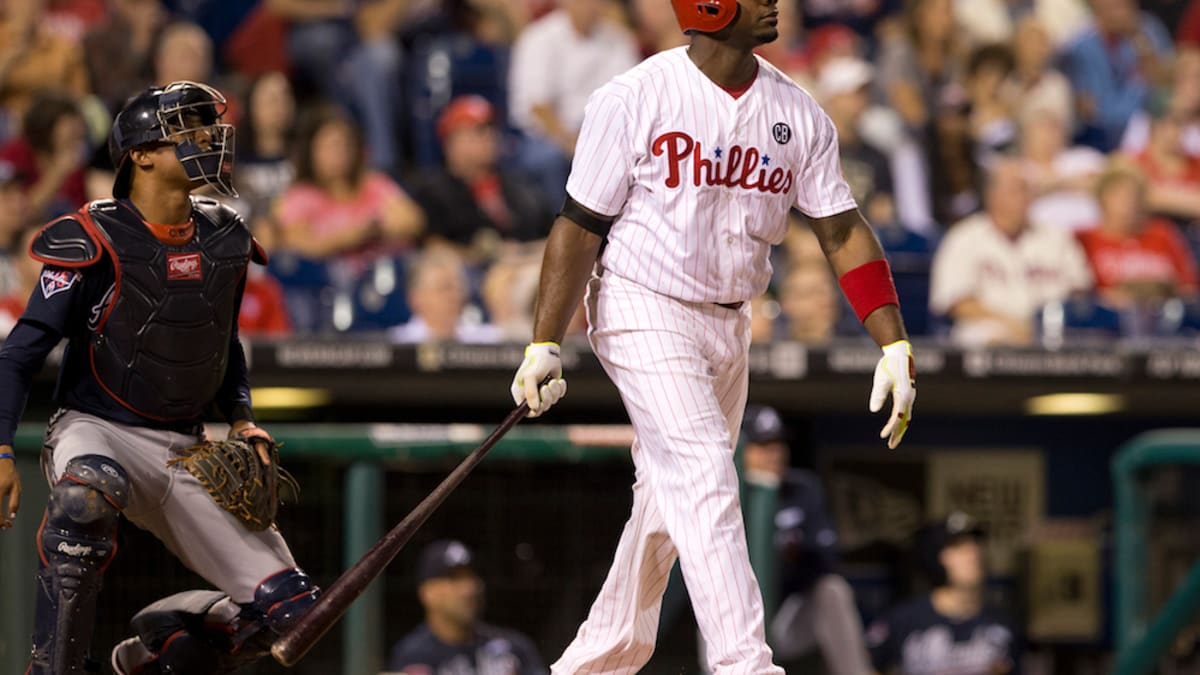 Ryan Howard's first home run helps Philadelphia Phillies past Los