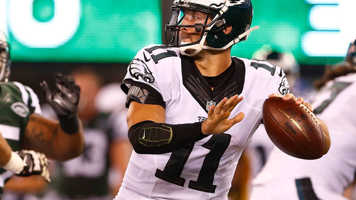 Eagles trade QB Matt Barkley to Cardinals, clear spot for Tebow