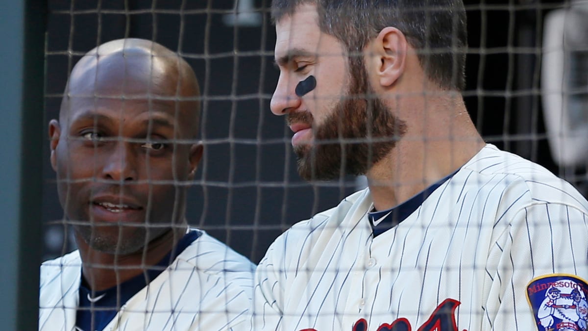 Twins GM: Mauer can be a .300 hitter again, will play 1B