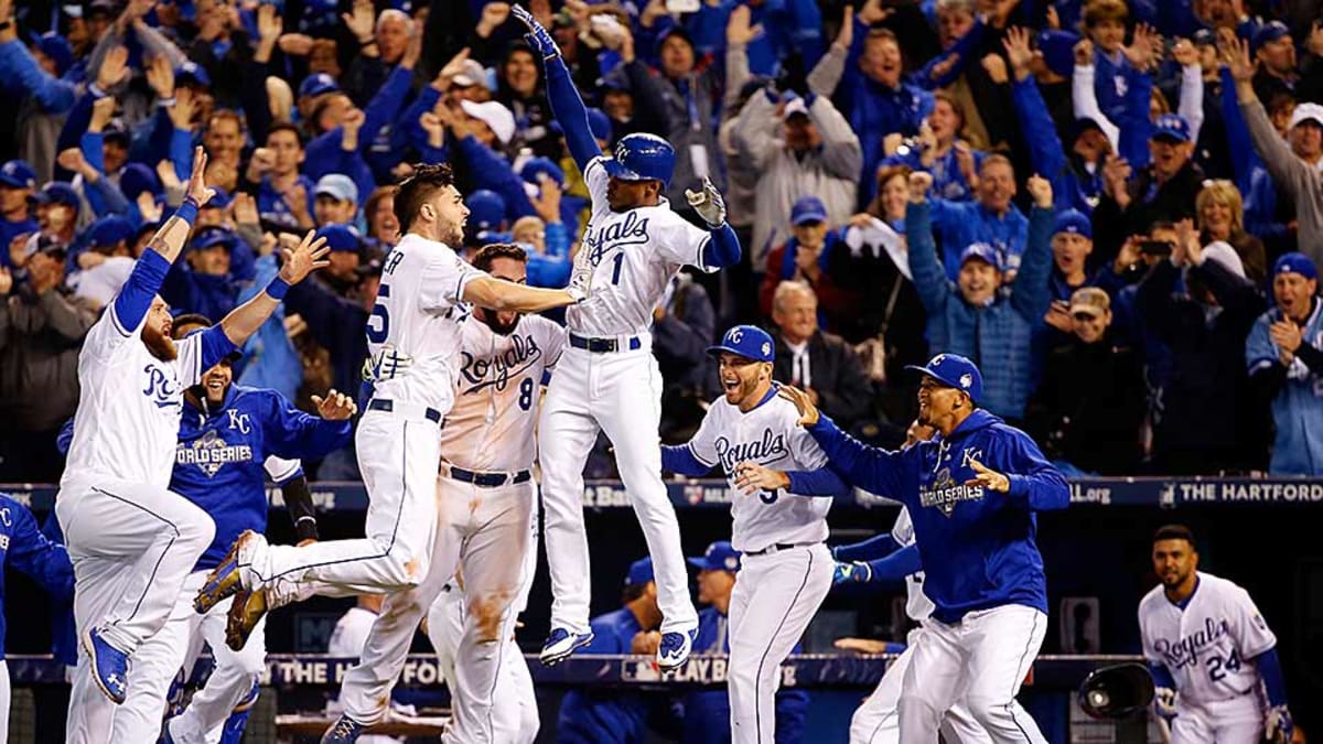 Royals beat Mets in 14 innings in classic Game 1 of World Series