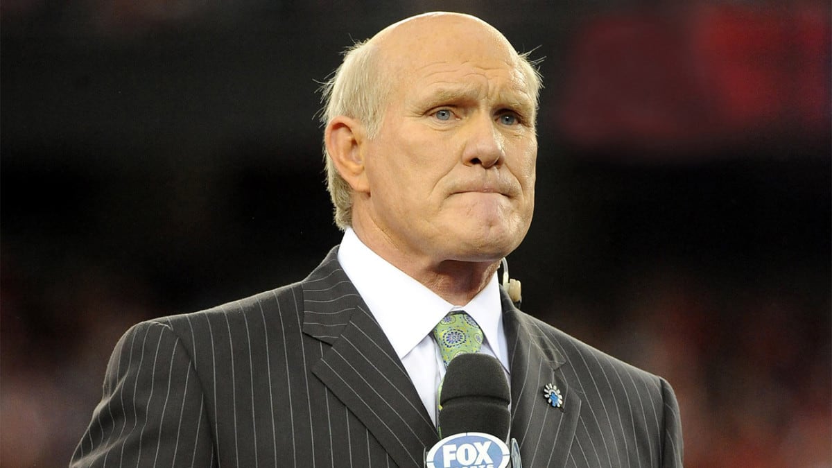 Dallas Cowboys: Terry Bradshaw makes Greg Hardy comments - Sports  Illustrated