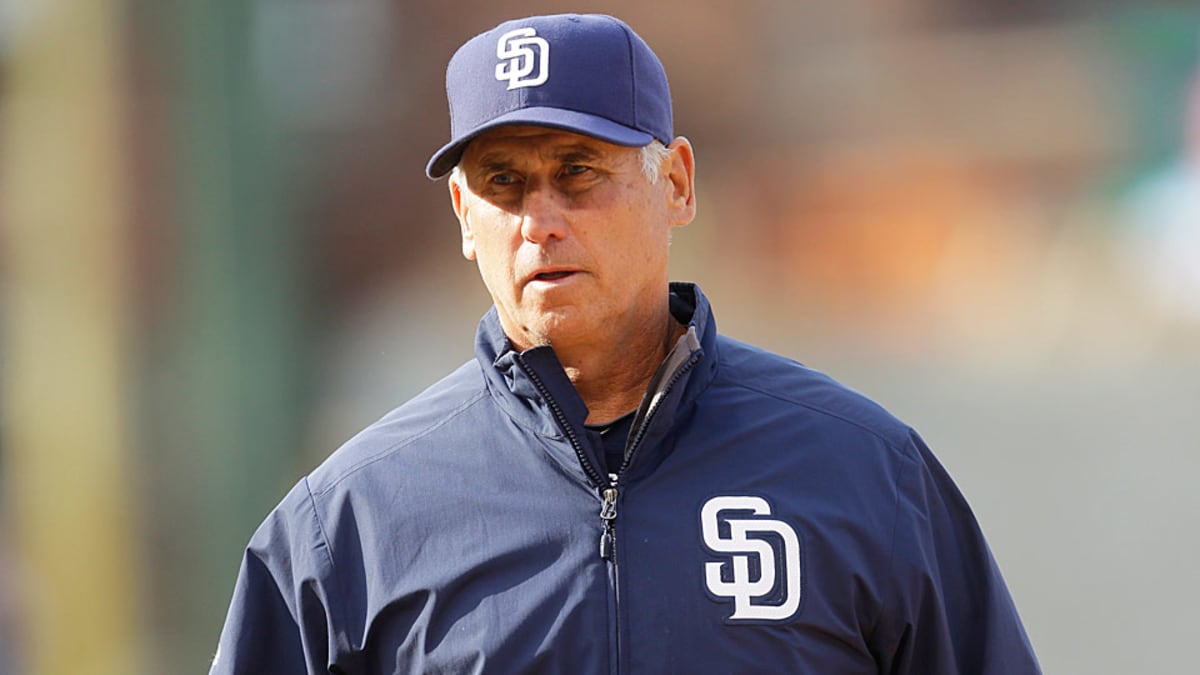 San Diego Padres dismiss manager Bud Black as offseason hope