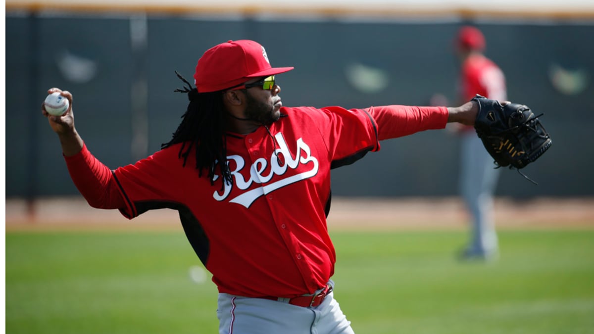 Padres pursuing Johnny Cueto in free agency