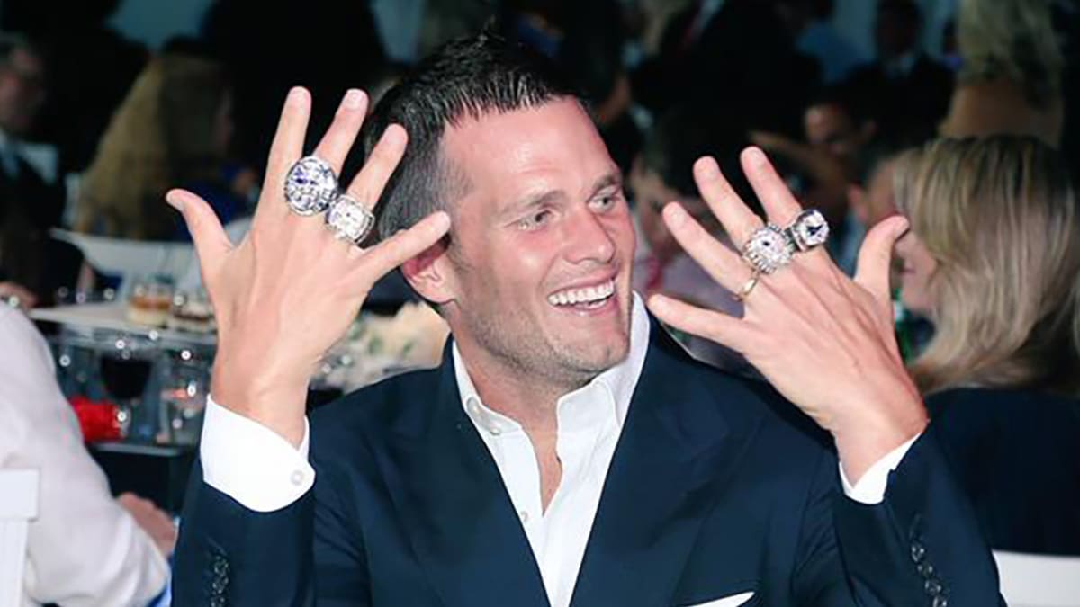 Patriots get Super Bowl XLIX rings at private party hosted by Rober.. -  ABC7 New York