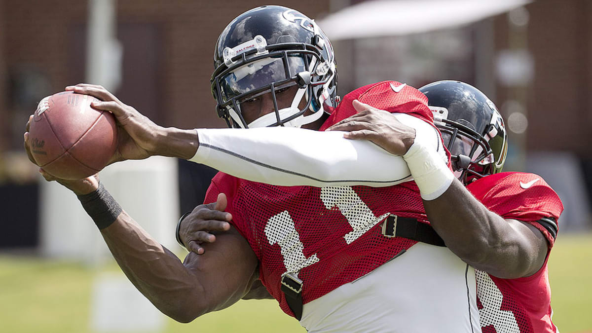 Former Pro Bowl receivers Julio Jones, Roddy White struggling to make basic  plays for Falcons